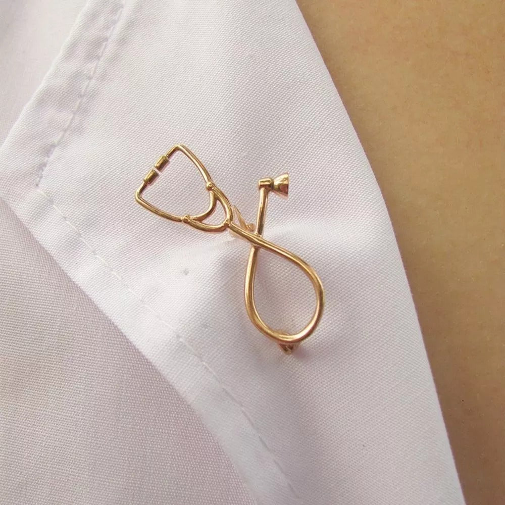 Pin Estetoscopio - Yukawaii