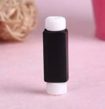 Cargar imagen en el visor de la galería, Protector Sencillo - Yukawaii