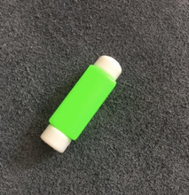 Cargar imagen en el visor de la galería, Protector Sencillo - Yukawaii