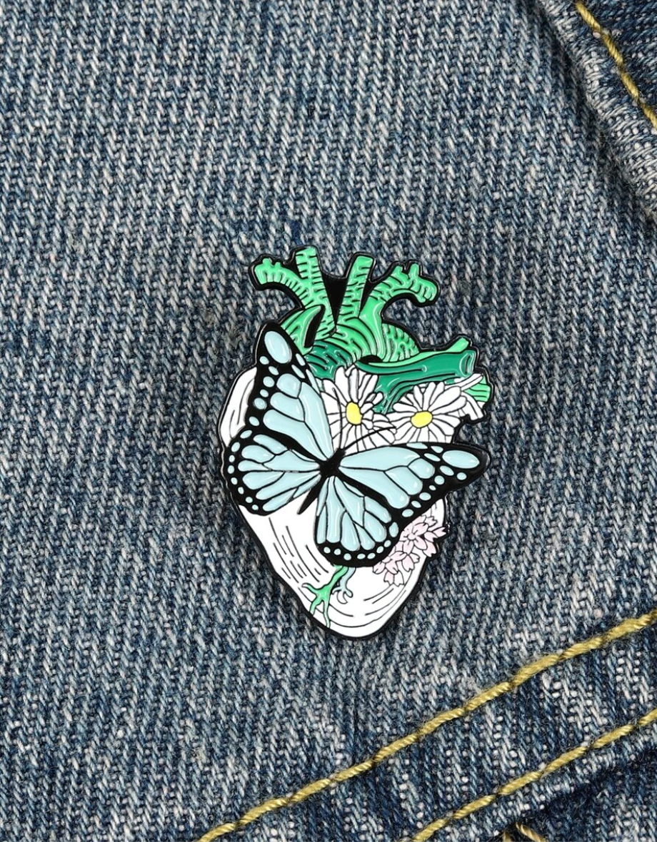 Pin Corazón Mariposa