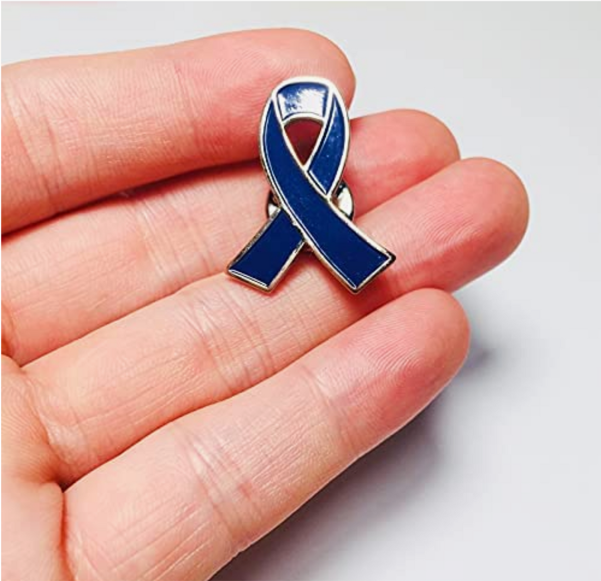 Pin lazo azul