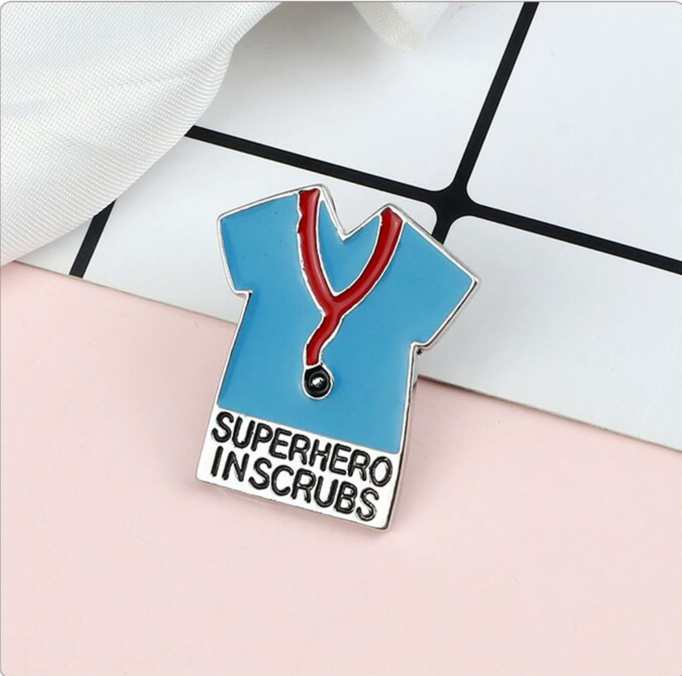 Pin Uniforme Medicina