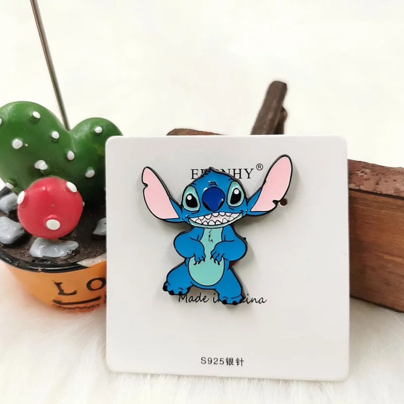 Pin Stitch sonriendo - Yukawaii