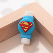 Cargar imagen en el visor de la galería, Protector Superman escudo - Yukawaii
