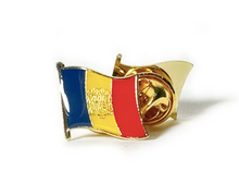 Cargar imagen en el visor de la galería, Pin Bandera Andorra
