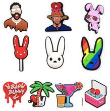 Cargar imagen en el visor de la galería, Shoe charm Bad Bunny
