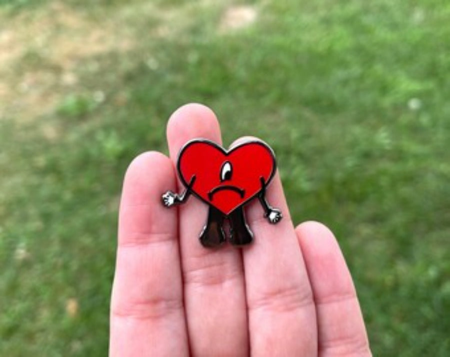Pin Bad Bunny