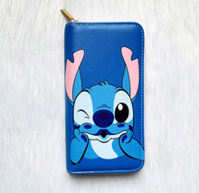 Cargar imagen en el visor de la galería, Cartera Stitch
