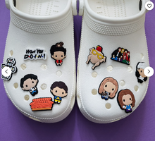 Cargar imagen en el visor de la galería, Shoe charm Friends
