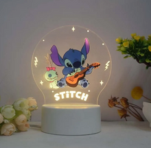 Cargar imagen en el visor de la galería, Lampara Stitch
