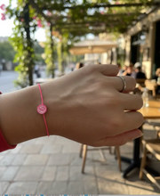 Cargar imagen en el visor de la galería, Pulsera Lazo rosa lucha contra el cancer de mama
