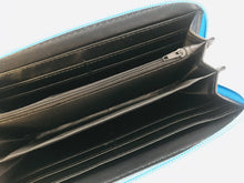 Cargar imagen en el visor de la galería, Cartera Stitch
