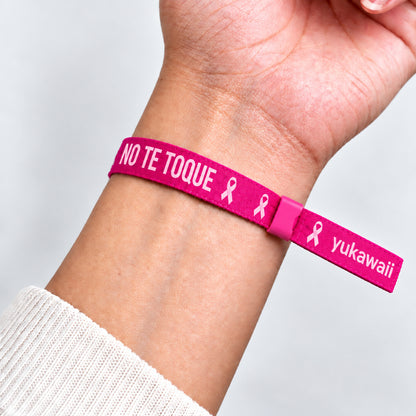 Pulsera Lazo rosa con broche