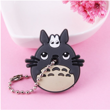 Cargar imagen en el visor de la galería, Cubre llave Totoro

