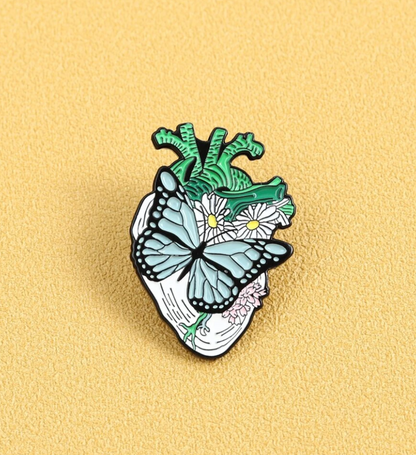 Pin Corazón Mariposa
