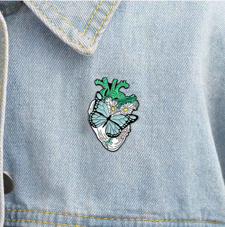 Pin Corazón Mariposa
