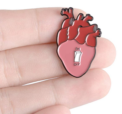 Pin Corazón Apagador
