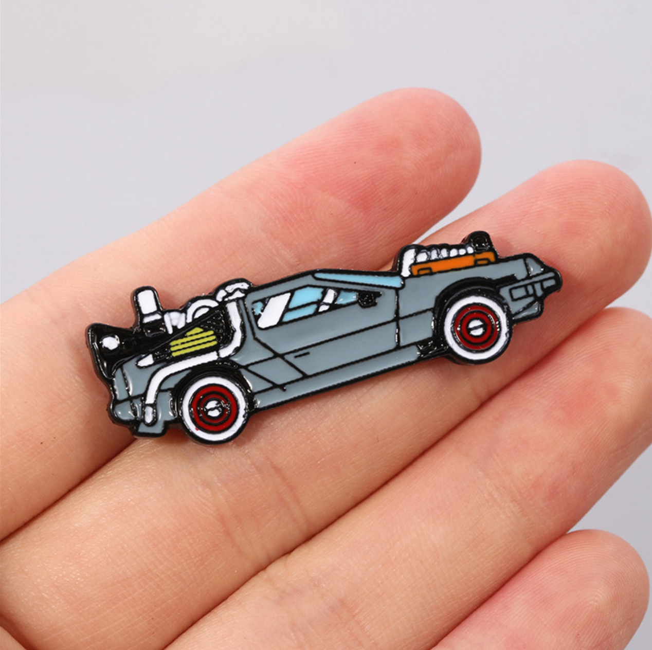 Pin Delorean