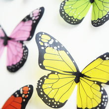 Cargar imagen en el visor de la galería, Set de 18 mariposas Decorativas
