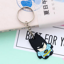 Cargar imagen en el visor de la galería, Llavero Batman
