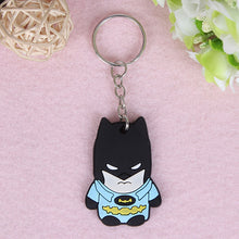 Cargar imagen en el visor de la galería, Llavero Batman
