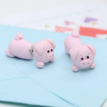 Cargar imagen en el visor de la galería, Aretes Cerdito - Yukawaii
